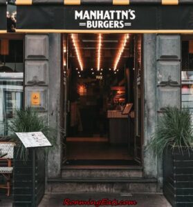 The Manhattn's Burgers storefront on Tiensestraat in Leuven